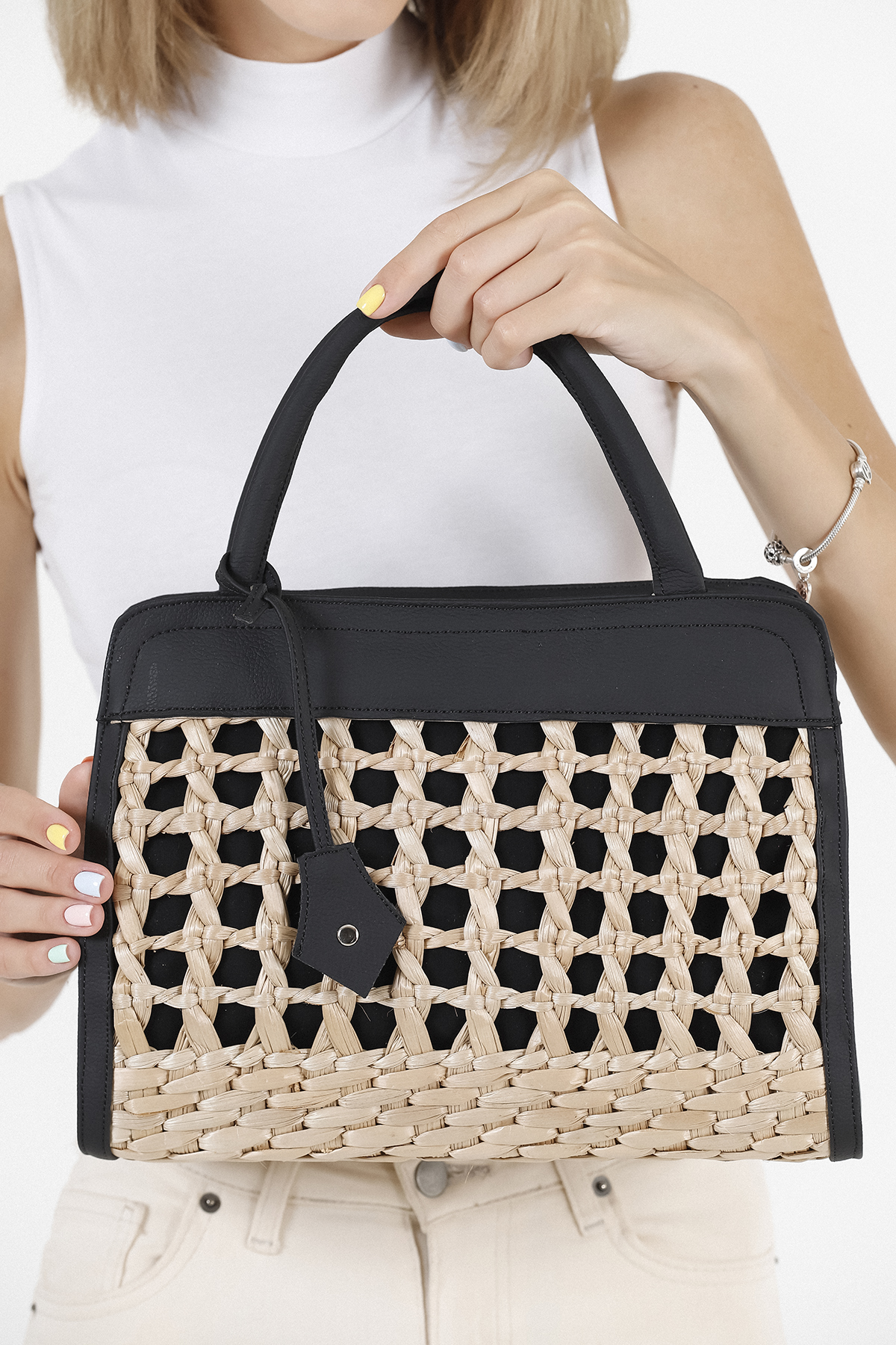 Çıtır Desenli Siyah Hasır Çanta 